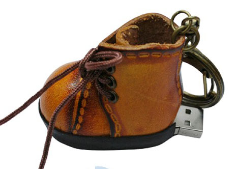 PZE513 Leather USB Flash Drives